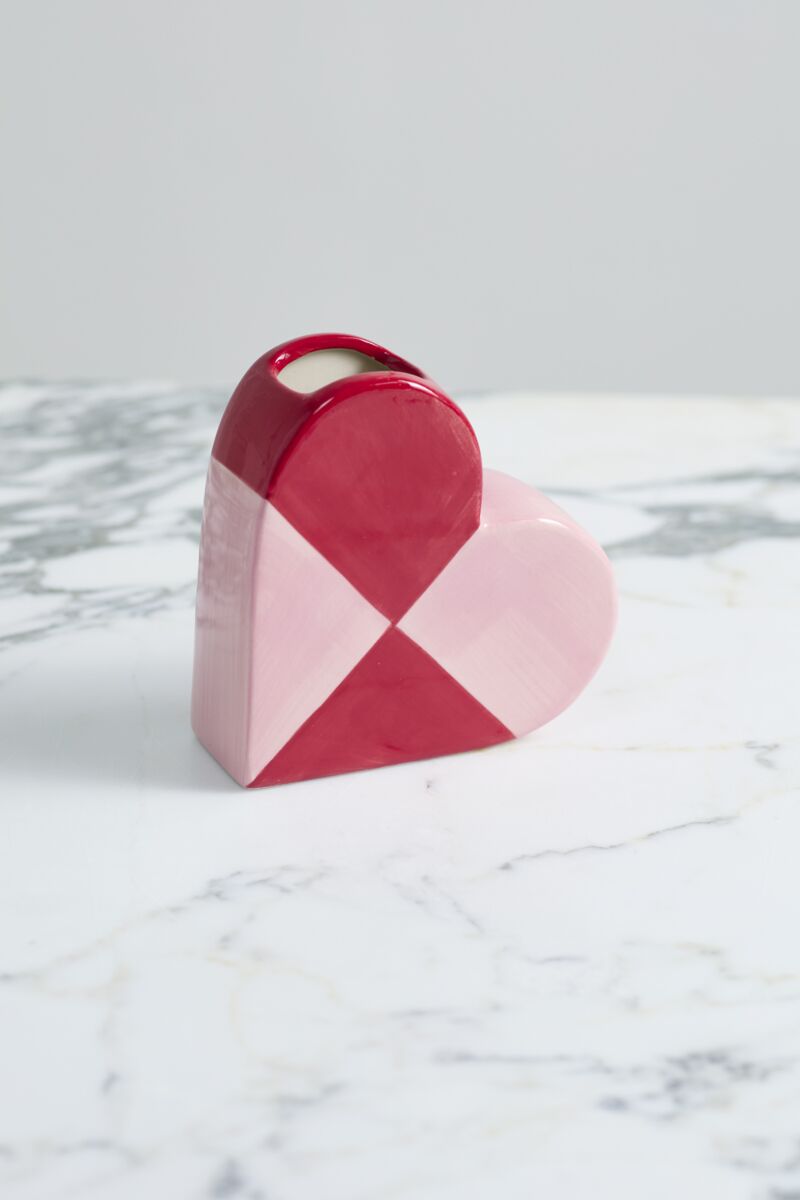 5.5" Queen of Hearts Budvase