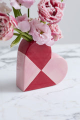 5.5" Queen of Hearts Budvase