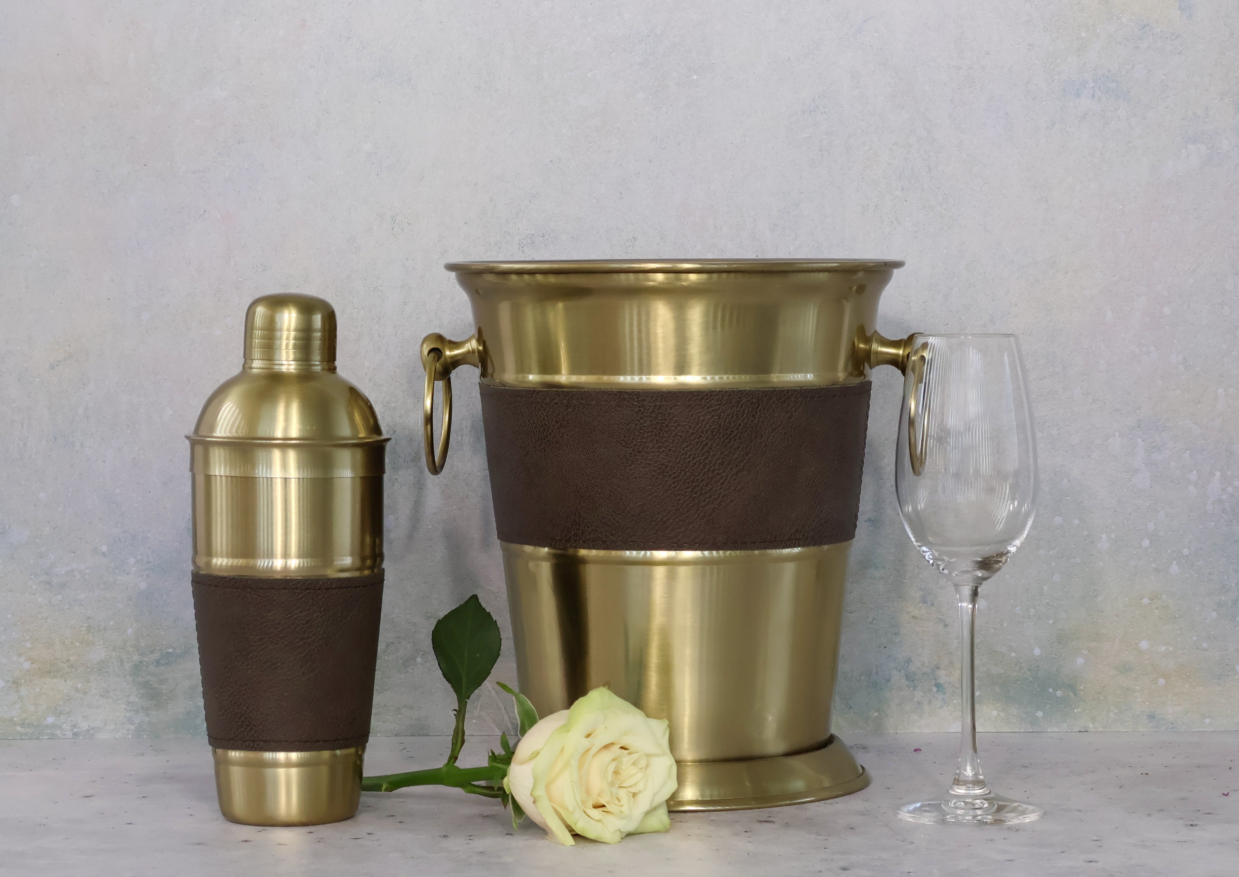 9.25" Gold Metal Cocktail Shaker