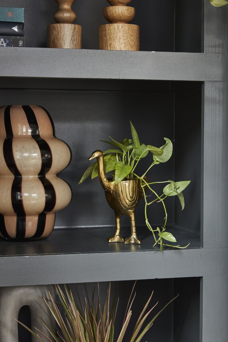 8" Ostrich Planter